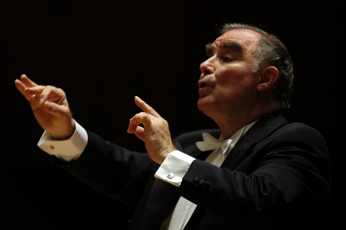 Roberto Benzi, conductor