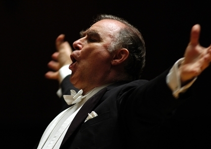 Roberto Benzi, conductor